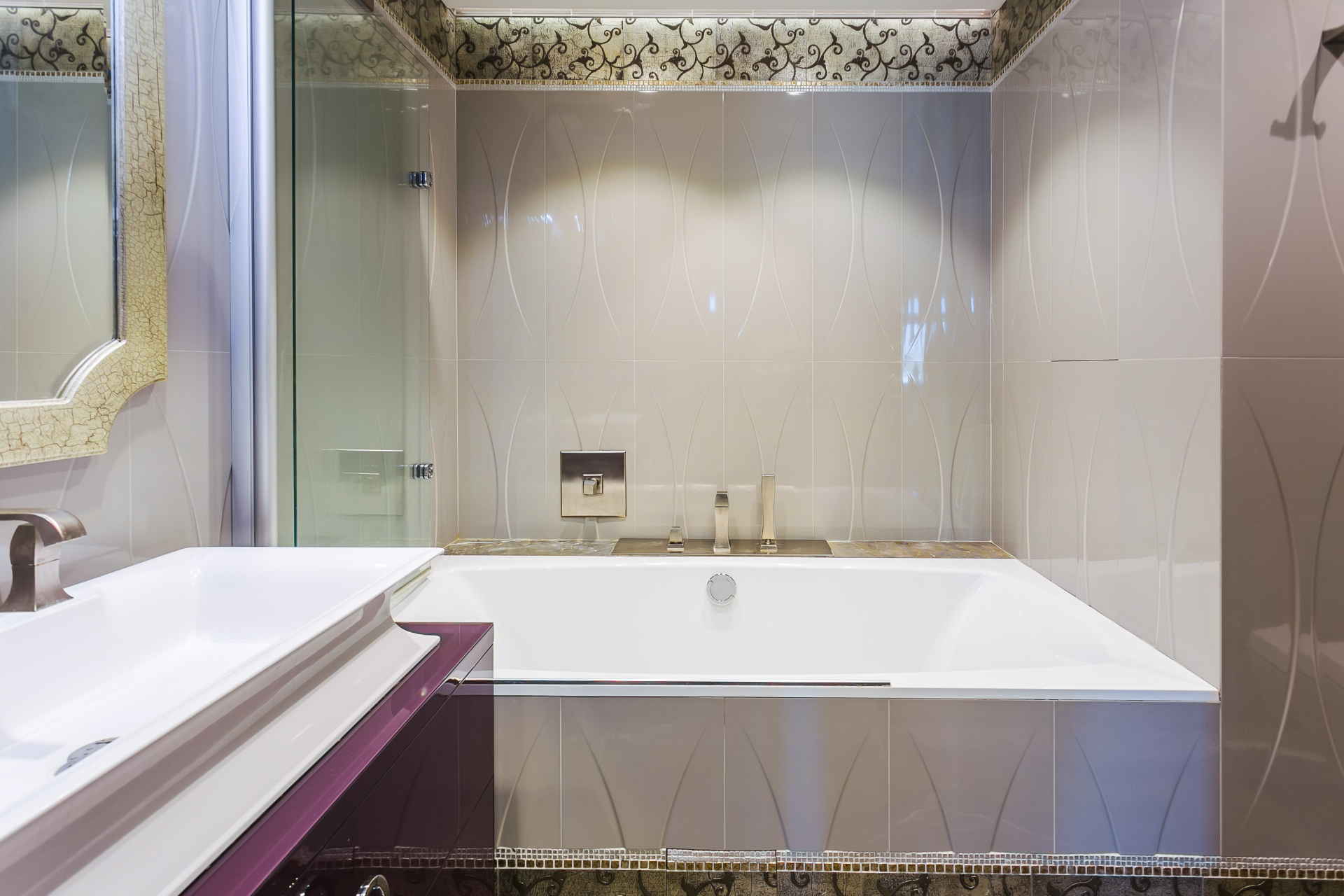 Elite Art Deco Apartment — image 9