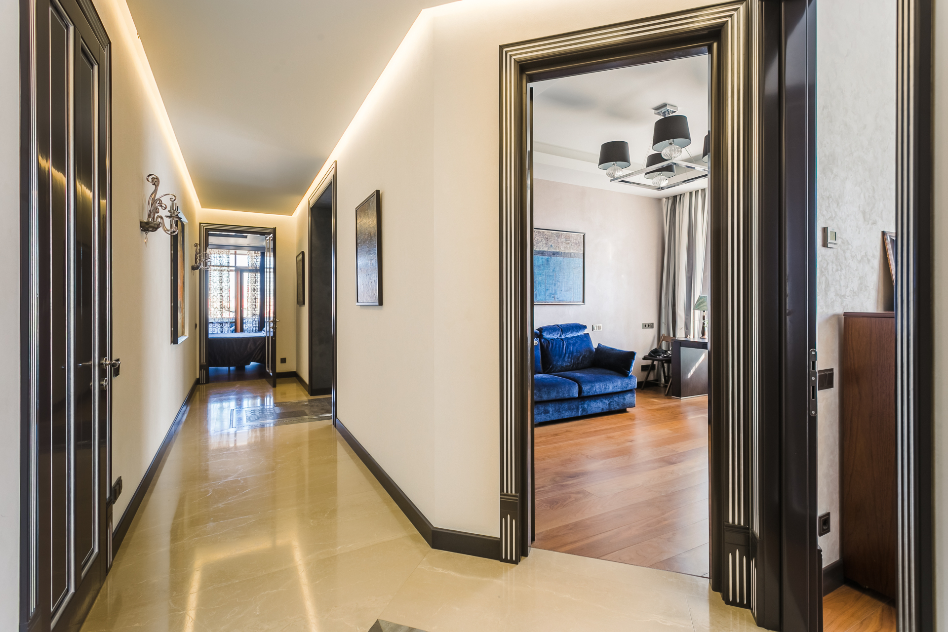 Elite Art Deco Apartment — image 10