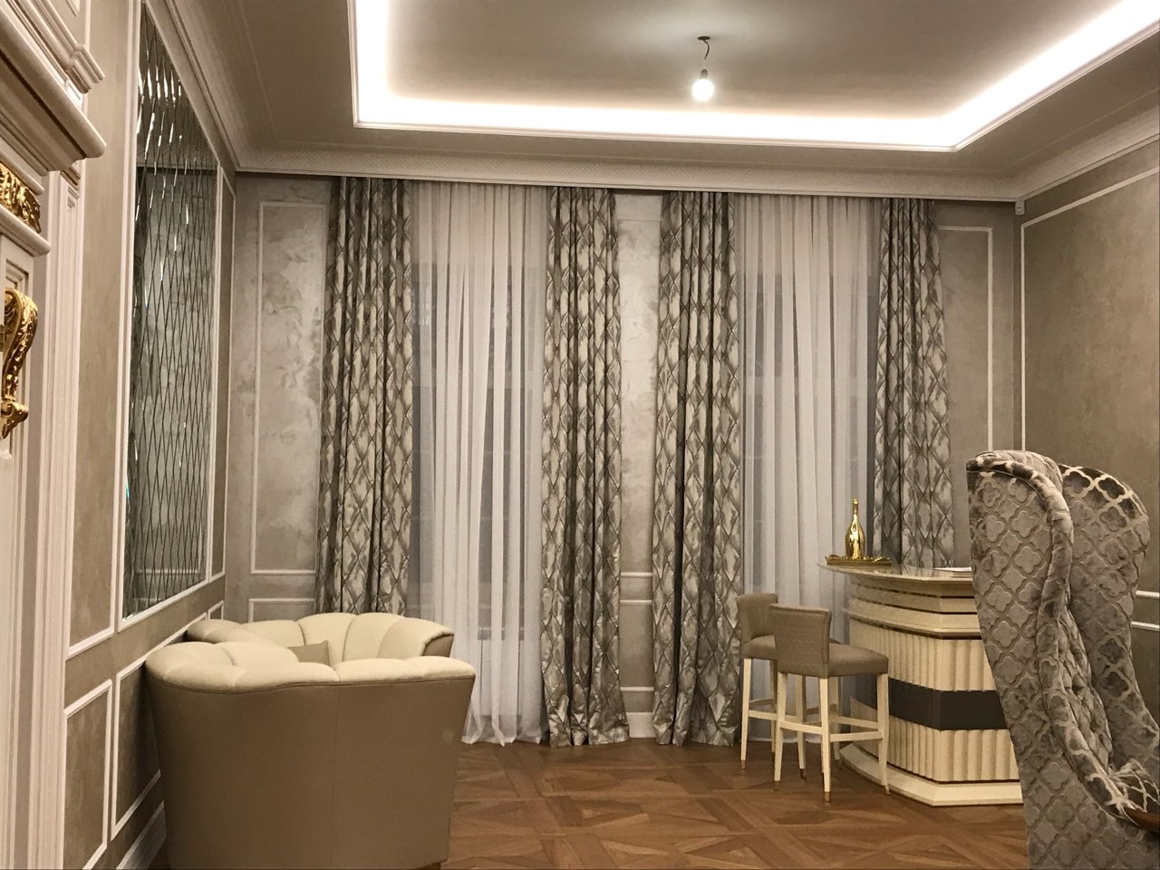 Neoclassical Private Residence — image 4