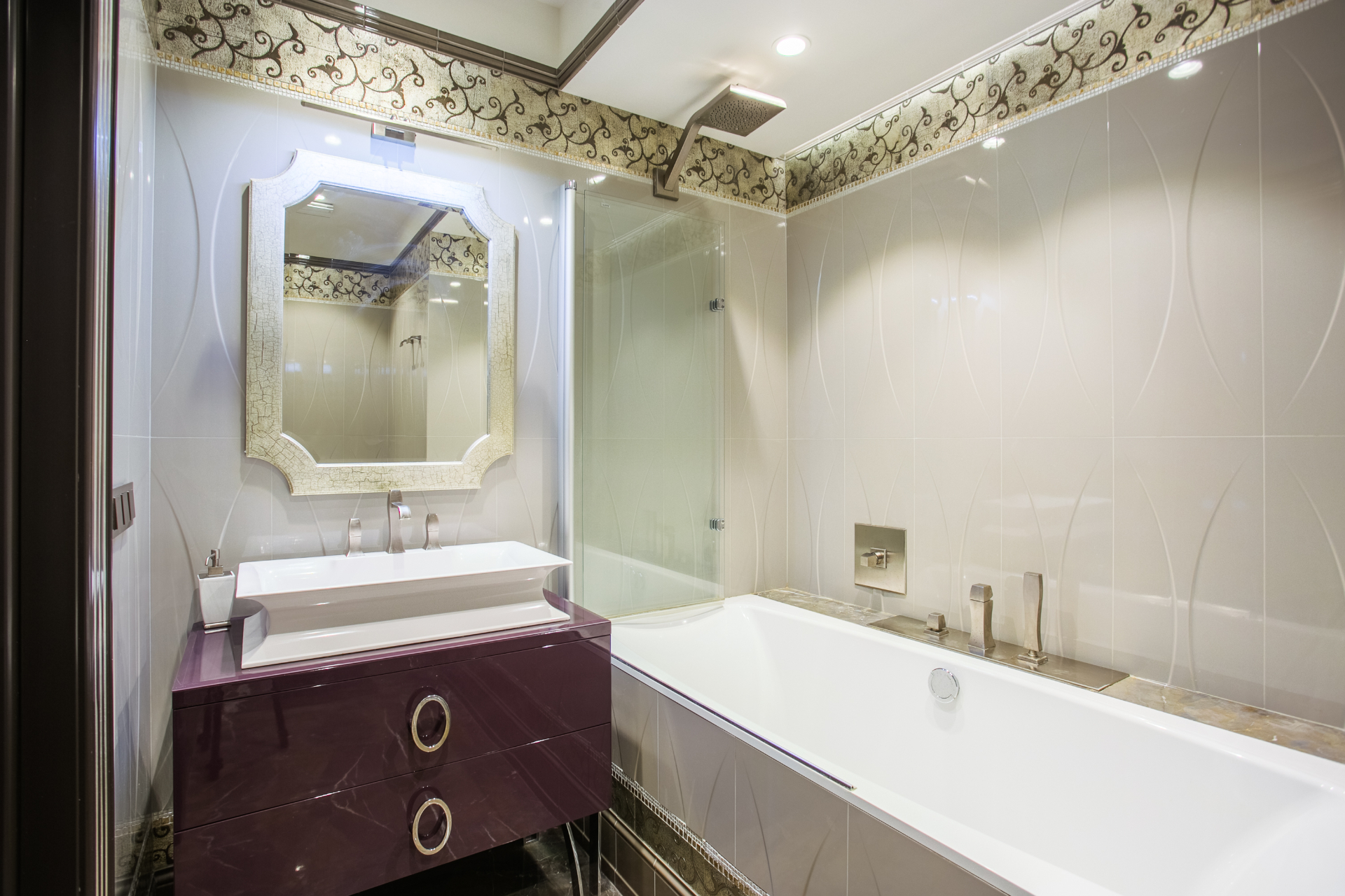 Elite Art Deco Apartment — image 8